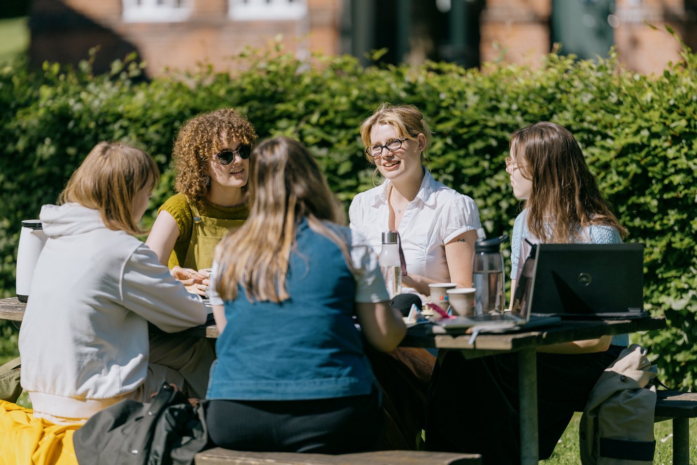 Students at Kasernen