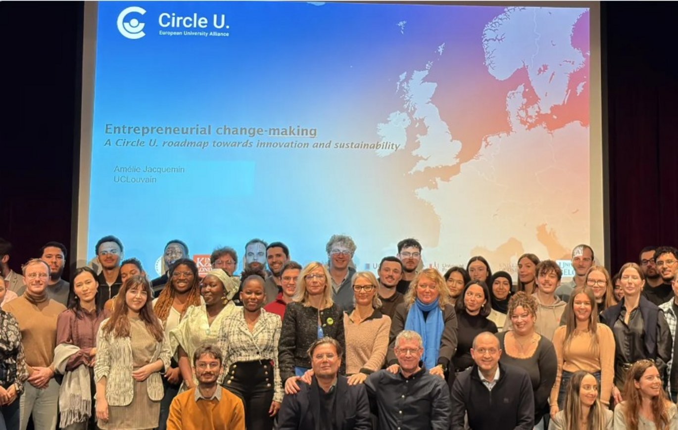 Photo of all participants