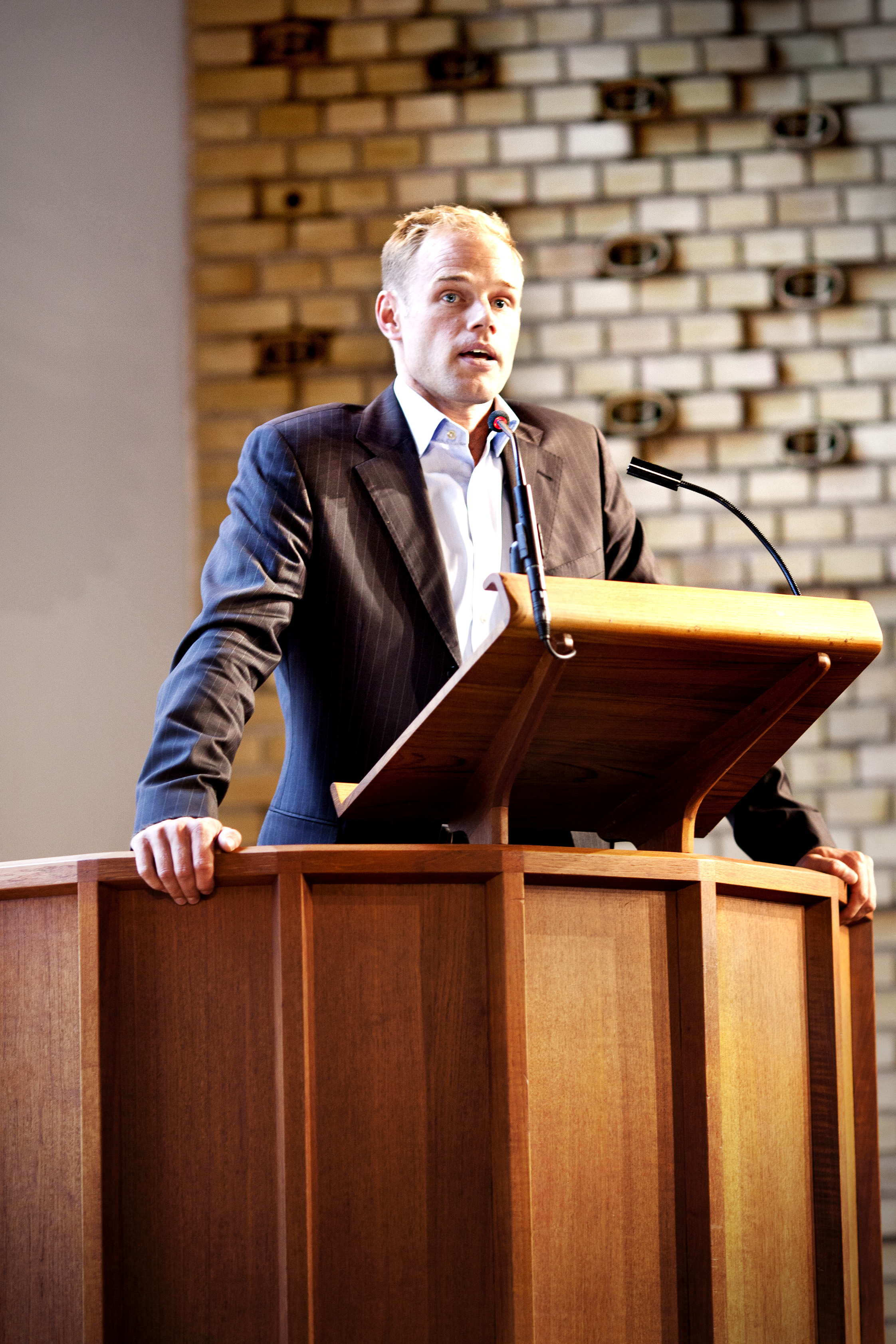 EU-Formandskabet er en forvaltningsopgave, hvor statsministerens rolle er blevet reduceret markant med Lissabontraktaten, påpegede Derek Beach. Foto: Anders Trærup/AU Kommunikation EU-Formandskabet er en forvaltningsopgave, hvor statsministerens rolle er blevet reduceret markant med Lissabontraktaten, påpegede Derek Beach. Foto: Anders Trærup/AU Kommunikation