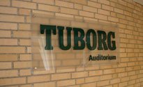 Tuborgskiltet uden for auditorium M2